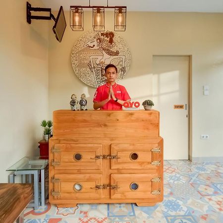 Super Oyo 3496 Griya Gayatri Syariah Hotel Melati ภายนอก รูปภาพ